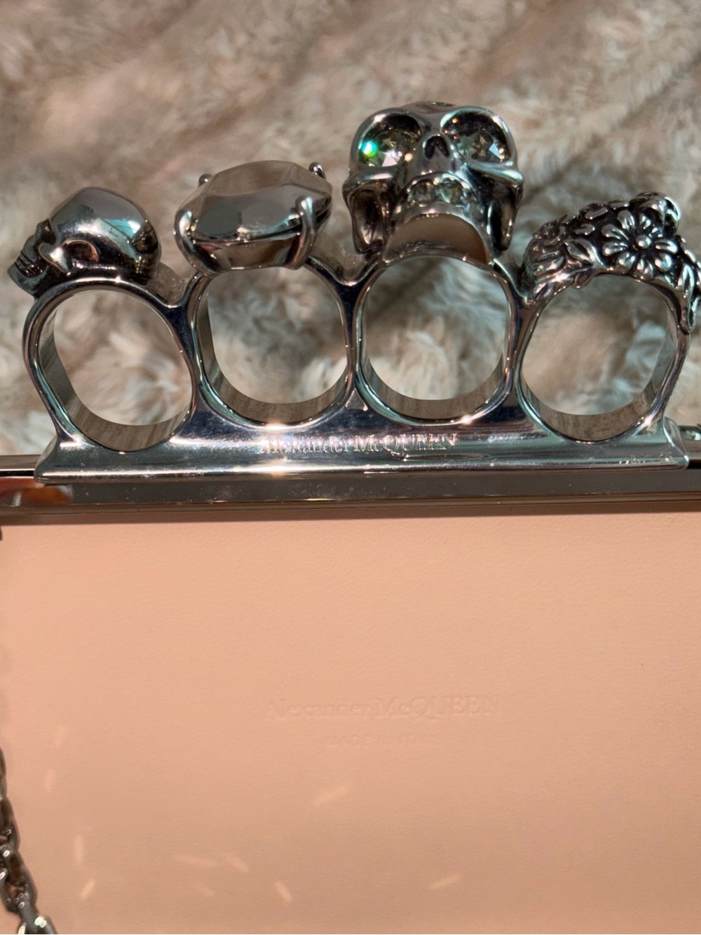 ALEXANDER MCQUEEN RUNWAY Embellished Black Floral Knuckle-Handle Clutch - Picture 4 of 6